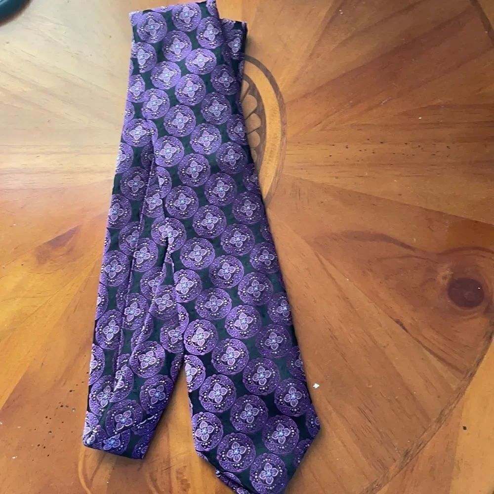 Ike Behar men’s necktie